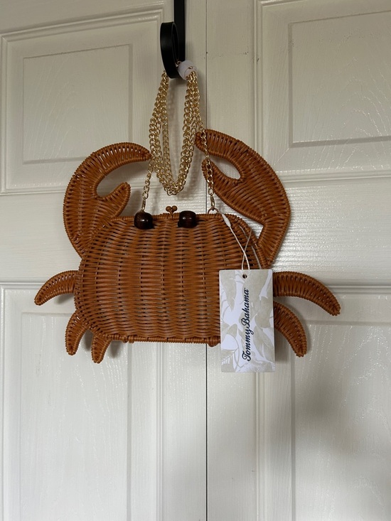 Tommy Bahama Handbags - Crab Wicker Shoulder Bag in Cognac Brown